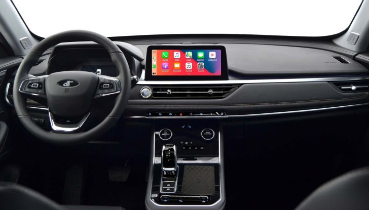 DR 7.0 Turbo: ecco il nuovo SUV a sette posti (anche GPL) - Foto 7 di 8