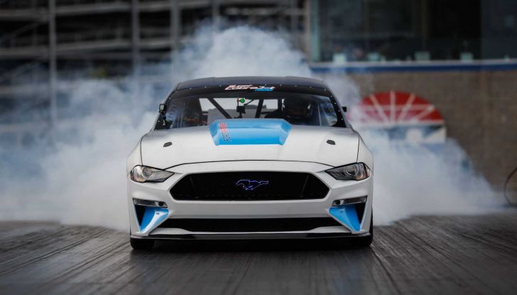 La Ford Mustang più potente di sempre? E’ un dragster da 1.800 cavalli! - Foto 4 di 5