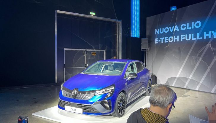 Nuova Renault Clio: si aprono gli ordini in Italia in tre allestimenti - Foto 27 di 37