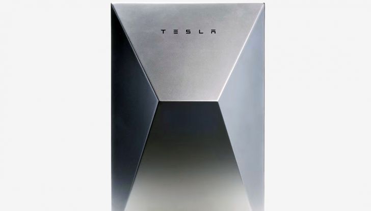 Tesla Cybervault, la wallbox super-resistente ispirata al Cybertruck - Foto 2 di 5