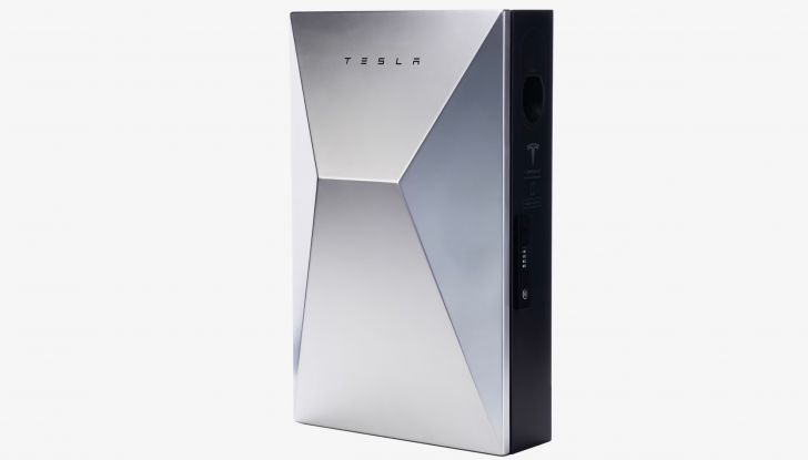 Tesla Cybervault, la wallbox super-resistente ispirata al Cybertruck - Foto 4 di 5