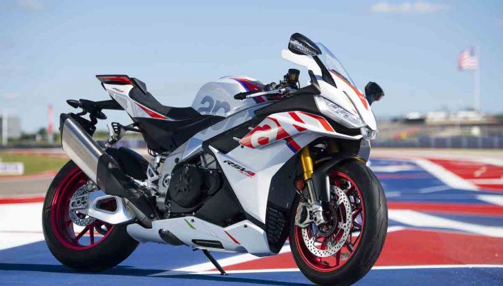 Aprilia svela le RSV4 Factory  e Tuono V4 Factory Speed White - Foto 3 di 4