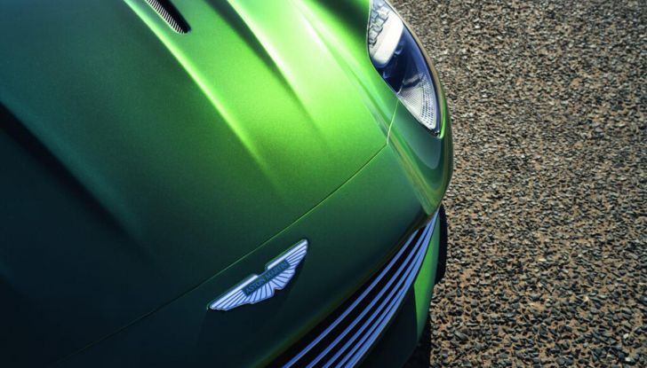 Aston Martin DB12: presentata ufficialmente la nuova sportiva da 680 CV - Foto 52 di 58