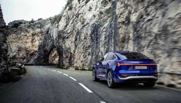 Audi SQ8 e-tron ed SQ8 Sportback e-tron: partono le prevendite in Italia da 104.550 euro - Foto 9 di 11