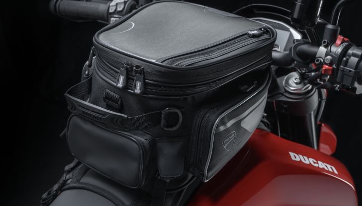 Ducati Hypermotard 950: stile ancora più dinamico grazie agli accessori Performance - Foto 3 di 8