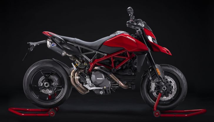Ducati Hypermotard 950: stile ancora più dinamico grazie agli accessori Performance - Foto 4 di 8