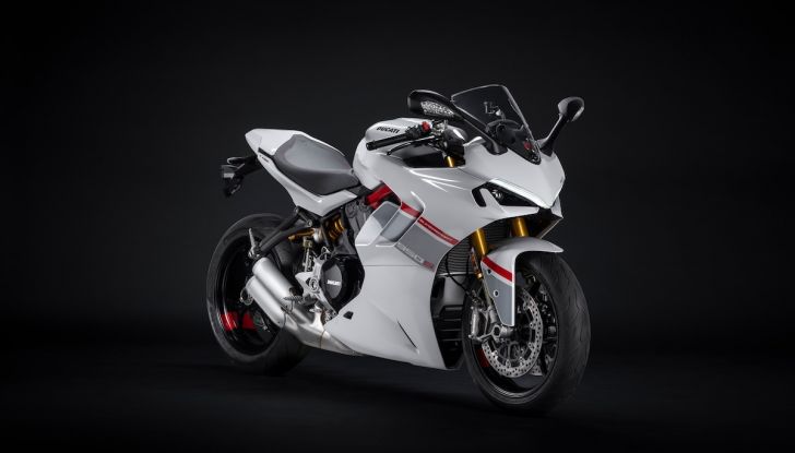 Ducati: nuova livrea Stripe Livery per la SuperSport 950 S - Foto 2 di 6