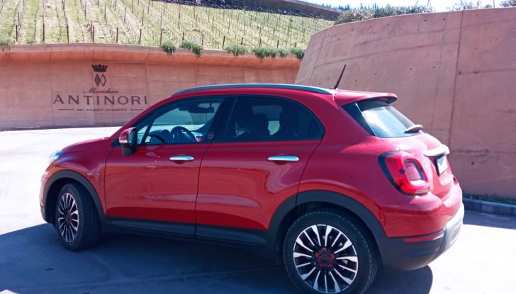 Fiat 500X Hybrid Dolcevita RED, test drive e impressioni di guida - Foto 12 di 25