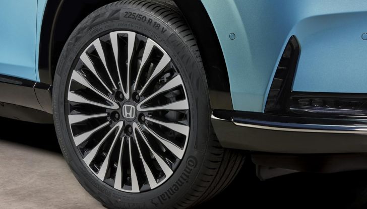 Honda e:Ny1: debutta il secondo veicolo completamente elettrico del brand - Foto 2 di 12