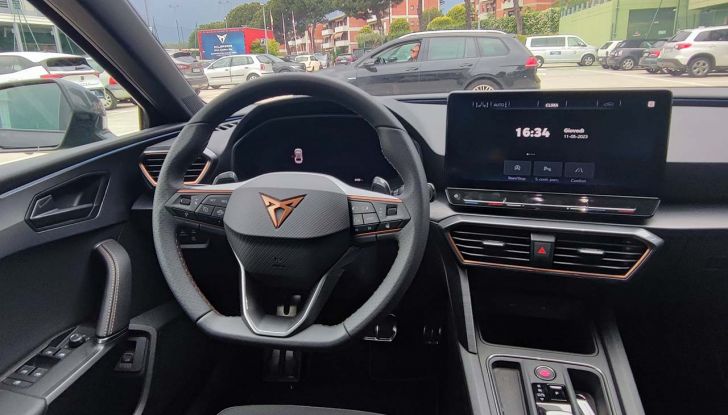 CUPRA Leon, arriva il nuovo motore 1.5 e-HYBRID 272 CV DSG - Foto 9 di 16