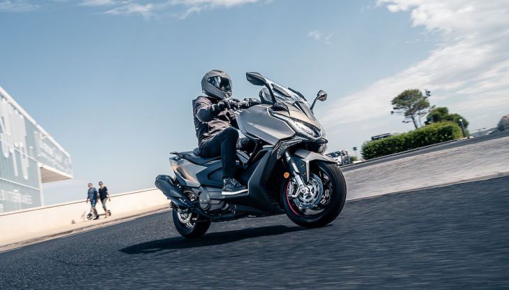 Kymco AK550 Premium, caratteristiche e prestazioni - Foto 5 di 17