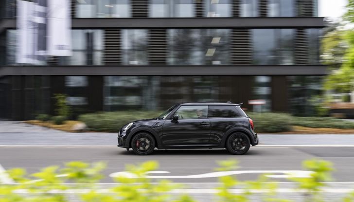 Mini John Cooper Works 1to6 Edition: la sportiva diventa più esclusiva - Foto 19 di 67