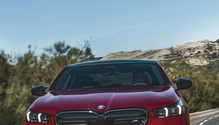 Nuova BMW Serie 5: al Salone di Monaco 2023 debutteranno due varianti ibride plug-in - Foto 128 di 140