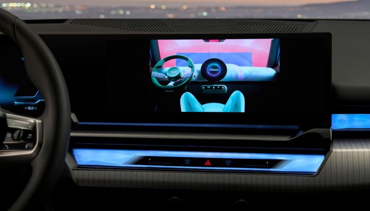 Nuova BMW Serie 5: al Salone di Monaco 2023 debutteranno due varianti ibride plug-in - Foto 33 di 140