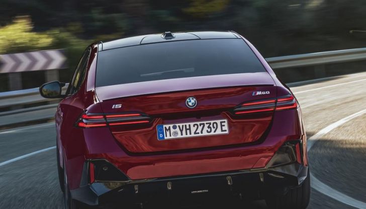 Nuova BMW Serie 5: al Salone di Monaco 2023 debutteranno due varianti ibride plug-in - Foto 130 di 140