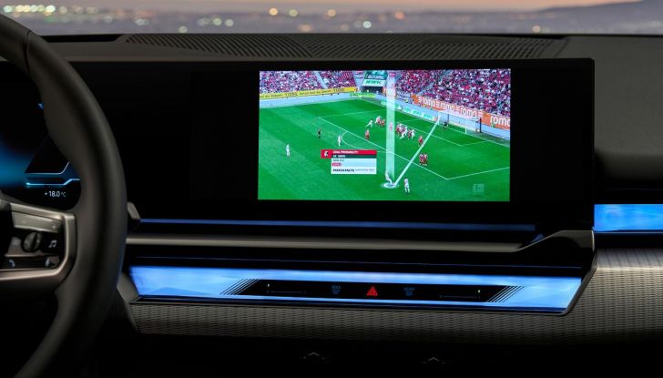 Nuova BMW Serie 5: al Salone di Monaco 2023 debutteranno due varianti ibride plug-in - Foto 37 di 140