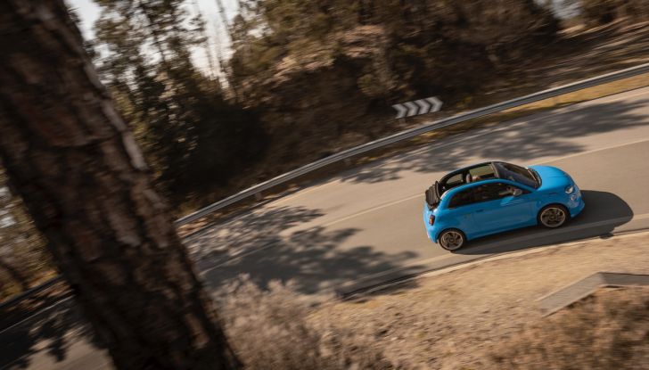 Nuove Abarth 500e e 500e Turismo: cresce la gamma con due versioni inedite - Foto 29 di 58
