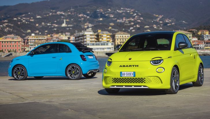 Nuove Abarth 500e e 500e Turismo: cresce la gamma con due versioni inedite - Foto 4 di 58