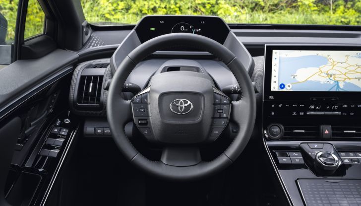Toyota bZ4X: allestimenti, prezzi e autonomia della nuova gamma 2024 - Foto 9 di 10
