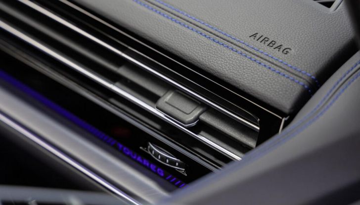 Volkswagen Touareg 2024 restyling: motori, allestimenti, prezzi - Foto 3 di 73