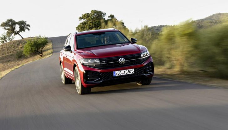 Volkswagen Touareg 2024 restyling: motori, allestimenti, prezzi - Foto 68 di 73