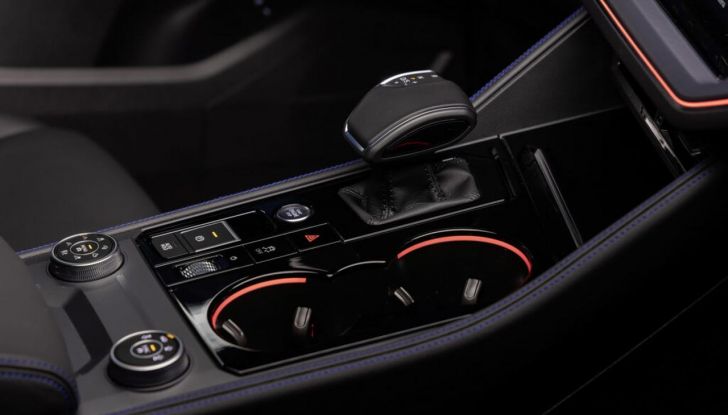 Volkswagen Touareg 2024 restyling: motori, allestimenti, prezzi - Foto 4 di 73