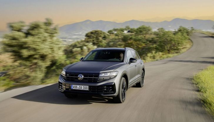 Volkswagen Touareg 2024 restyling: motori, allestimenti, prezzi - Foto 31 di 73