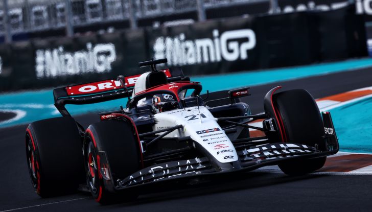 F1 2023, GP Miami: schianto per Ferrari e Leclerc, Perez vola in pole position - Foto 10 di 10