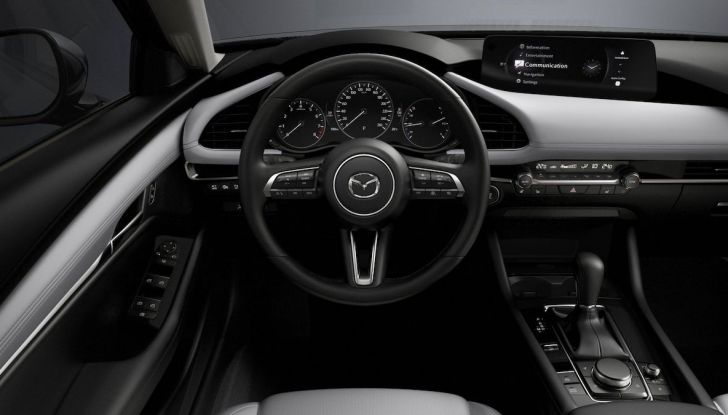 Mazda 3: tutte le novità della versione 2024 - Infomotori