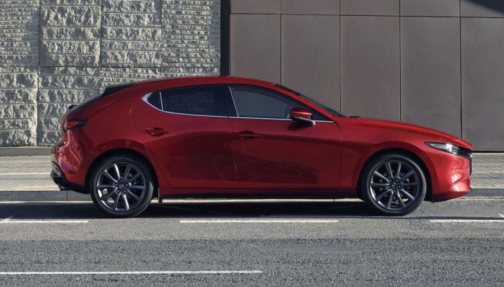 Mazda 3: tutte le novità della versione 2024 - Foto 4 di 9