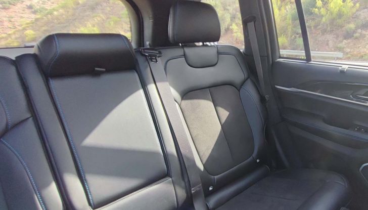 Jeep Grand Cherokee 4xe 2023: prova su strada e consumi del nuovo SUV ibrido - Foto 22 di 24