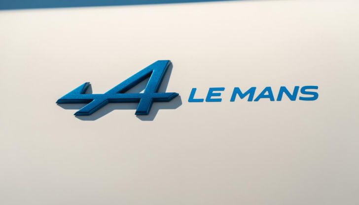 Alpine A110 R Le Mans: debutta la nuova versione speciale in sole 100 unità - Foto 23 di 28