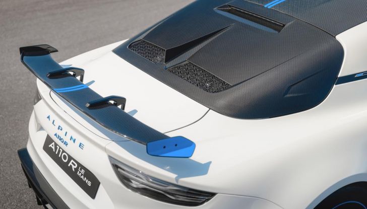 Alpine A110 R Le Mans: debutta la nuova versione speciale in sole 100 unità - Foto 13 di 28