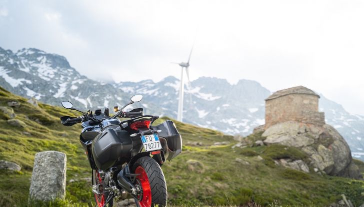 Ducati Multistrada V2 S: arriva la nuova livrea Thrilling Black & Street Grey - Foto 3 di 6