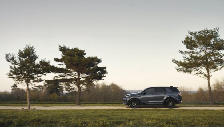 Land Rover Discovery Sport: debutta il model year 2024 con diverse novità - Foto 21 di 42