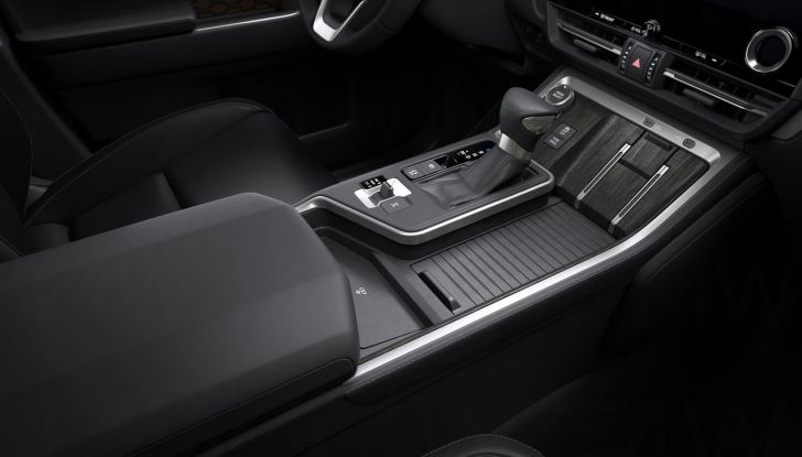 Lexus GX 2024: debutta la nuova generazione del SUV off-road - Foto 29 di 130