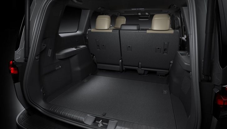 Lexus GX 2024: debutta la nuova generazione del SUV off-road - Foto 36 di 130