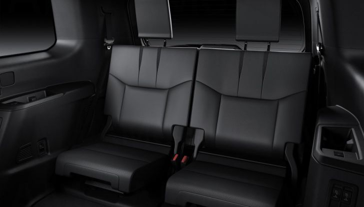 Lexus GX 2024: debutta la nuova generazione del SUV off-road - Foto 18 di 130