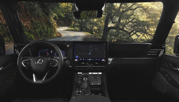 Lexus GX 2024: debutta la nuova generazione del SUV off-road - Foto 129 di 130