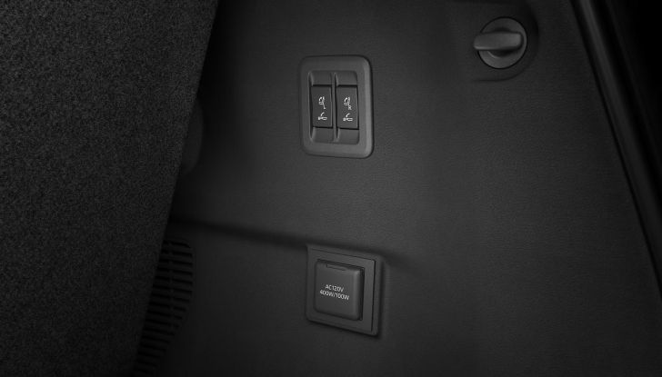 Lexus GX 2024: debutta la nuova generazione del SUV off-road - Foto 42 di 130