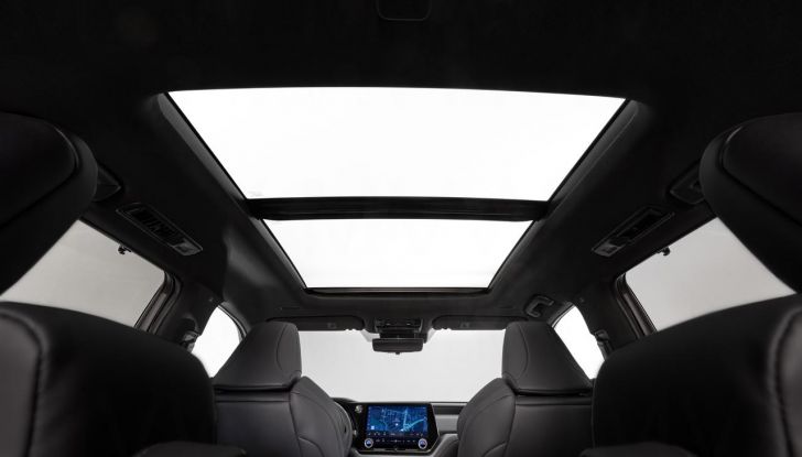 Lexus TX 2024: ufficiale il nuovo crossover di lusso a tre file - Foto 20 di 40