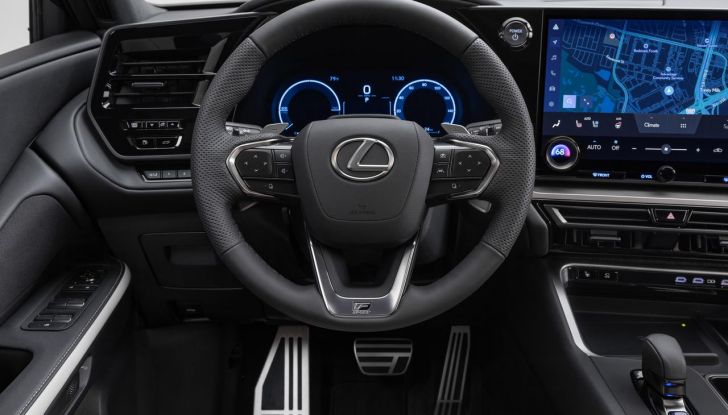 Lexus TX 2024: ufficiale il nuovo crossover di lusso a tre file - Foto 16 di 40