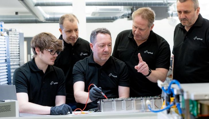 Nyobolt EV: debutta il concept che si ricarica in soli 6 minuti - Foto 9 di 18