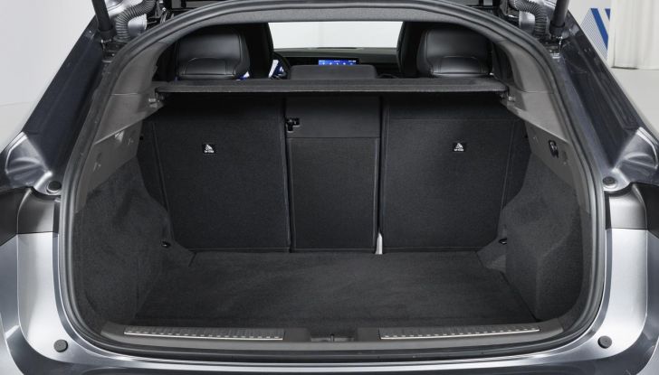 Renault Rafale E-Tech Full Hybrid: prezzi di listino in Italia - Foto 67 di 73