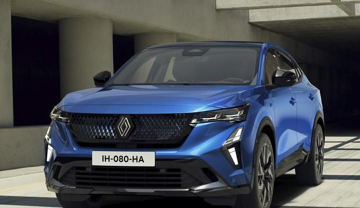 Renault Rafale E-Tech Full Hybrid: prezzi di listino in Italia - Foto 26 di 73