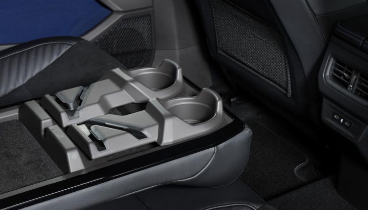 Renault Rafale E-Tech Full Hybrid: prezzi di listino in Italia - Foto 70 di 73