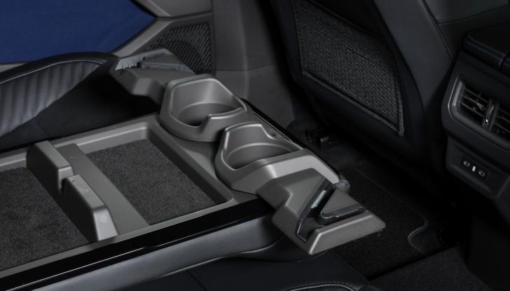 Renault Rafale E-Tech Full Hybrid: prezzi di listino in Italia - Foto 71 di 73