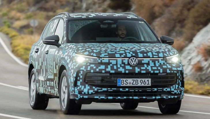 Volkswagen Tiguan 2024: svelati nuovi dettagli sulla terza generazione - Foto 9 di 39