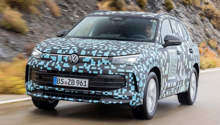 Volkswagen Tiguan 2024: svelati nuovi dettagli sulla terza generazione - Foto 8 di 39