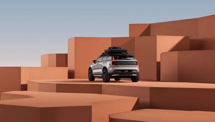 Volvo EX30: allestimenti, caratteristiche tecniche e prestazioni del nuovo SUV compatto elettrico - Foto 78 di 85